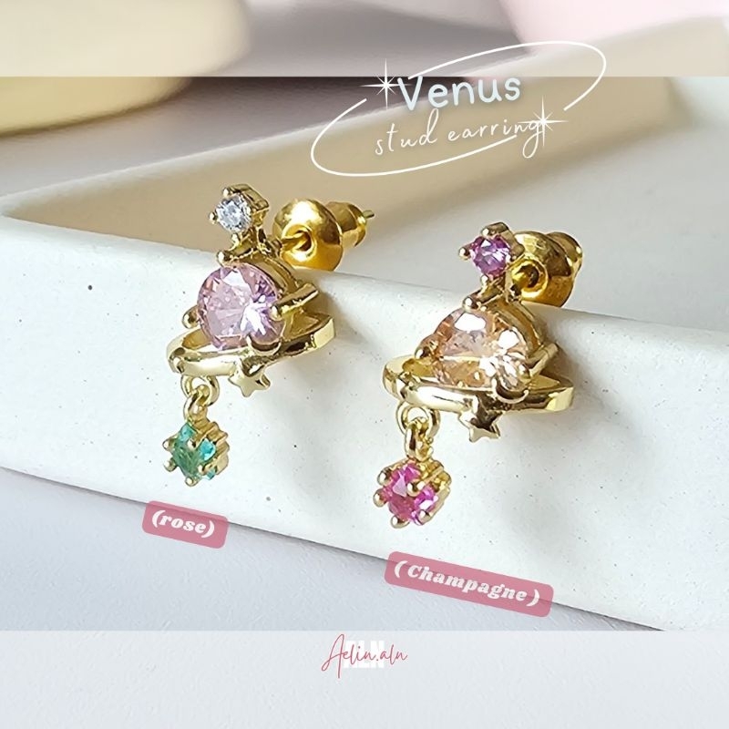 Venus stud earrings - Aelin.ALN ต่างหู​ ตุ้มหู​วีนัสมีตุ้งติ้งดาว​ น่ารักสีสันสดใส​ แพ้ง่ายใส่ได้ค่ะRhodiumplated#SE5-11
