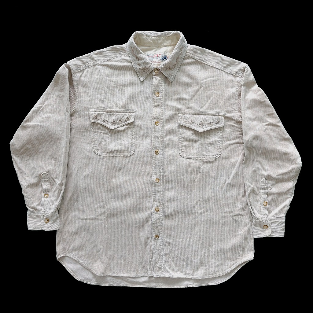 CVT เชิ้ตผ้าลูกฟูกปกคอ กระเป๋าเสื้อปักลายวินเทจ 🌱