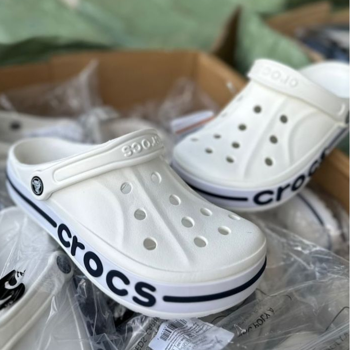 Buy 1 get 2 Jibbitzs free รองเท้า Crocs BayaBand Clog หิ้วนอก ถูกกว่าshop✨(สินค้าพร้อมจัดส่งจากไทย)✨