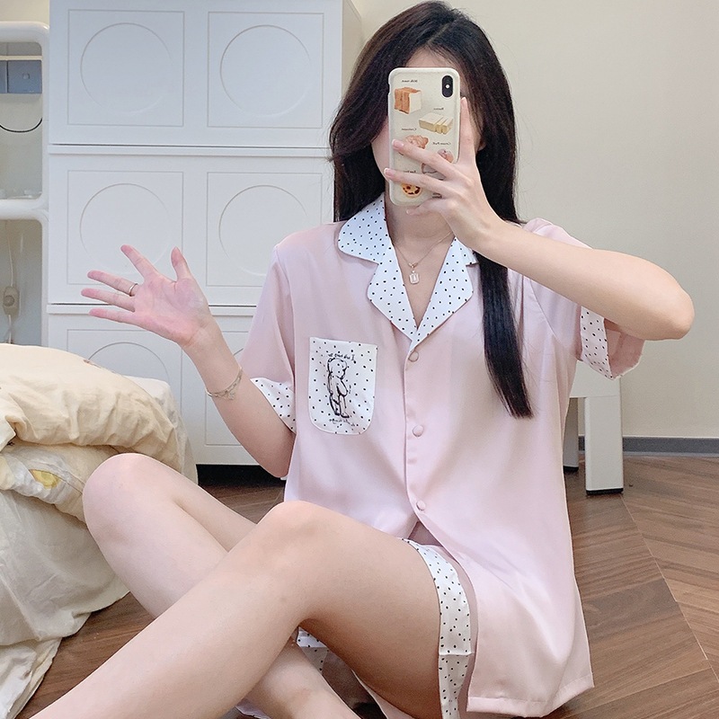 พรีเมี่ยมซาติน(พร้อมส่ง)  𝐒𝐢𝐥𝐤 𝐬𝐚𝐭𝐢𝐧  เนื้อผ้าซาติน พรีเมี่ยม มีทั้งขาสั้น /ขายาว เนื้อผ้านุ่มลื่นใส่เย็นสบาย