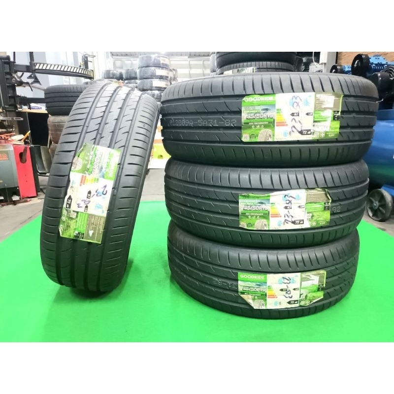 ยางใหม่ค้างปี Goodride Solmax1  235/50R19 ผลิตปี 2023 ประกันบวม 1 ปี จุ๊บลม 4 ตัวจัดส่งฟรีมีเก็บปลาย