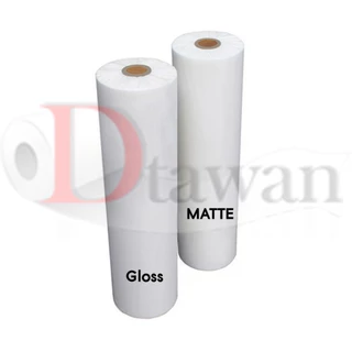 DTawan ฟิล์มเคลือบยูวีม้วน BOPP ผิวด้าน , มัน 320mm.x200m.x25mic Film Hot Laminating Roll สำหรับเครื่องเคลือบฟิล์มม้วน