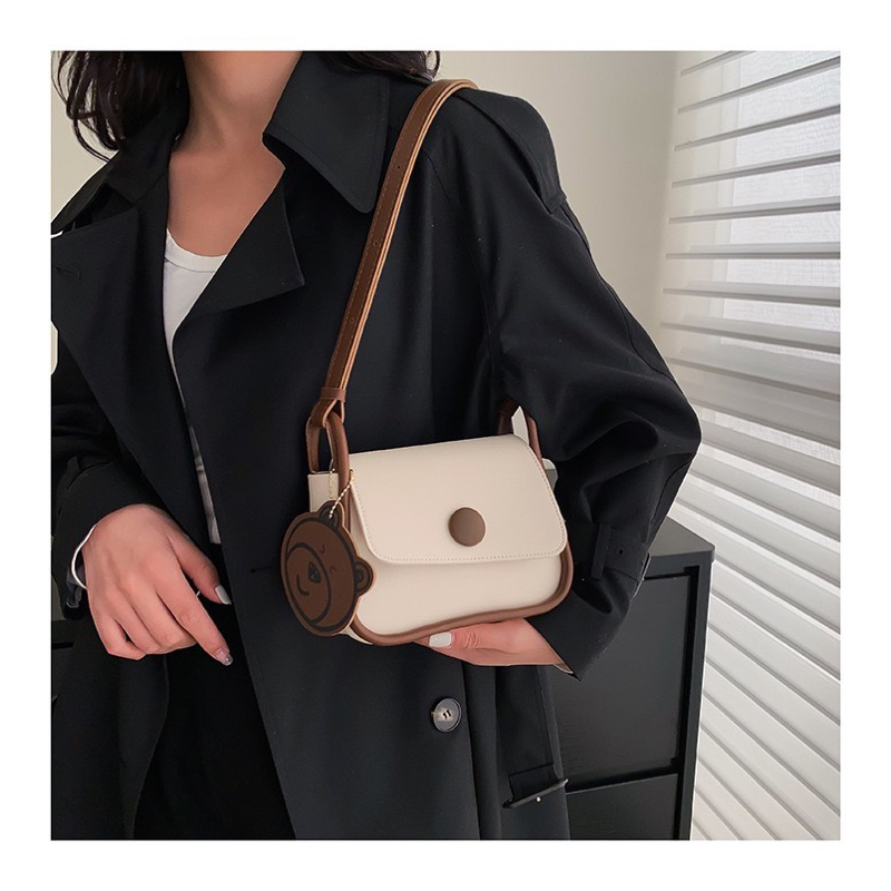 กระเป๋าสะพายไหล่ กระเป๋าสะพายข้างผู้หญิงแบบพกพา หนังPU สวยงาม ไม่มีซิป(0456)