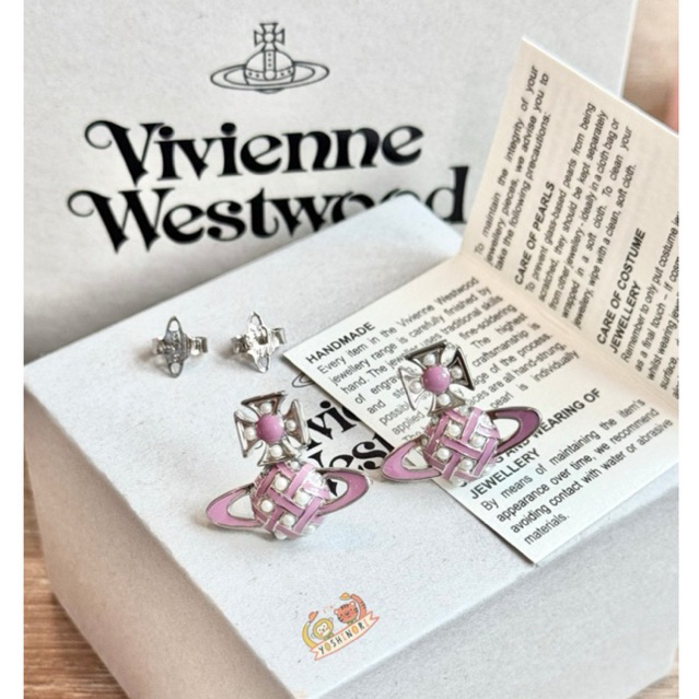 พร้อมส่ง ต่างหู Vivienne Westwood รุ่น Cassie bas relief ของแท้