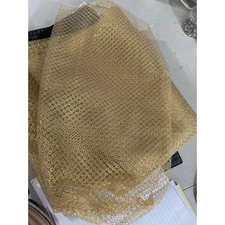 ผ้าลูกไม้ลายพิกุลพิกุลสีเงิน-สีทอง ผ้าห่อขันหมาก ผ้าห่อสินสอด ผ้าห่อสังฆทาน ราคาต่อหลา/เมตร * ตัดแล้วไม่รับคืนคะ*