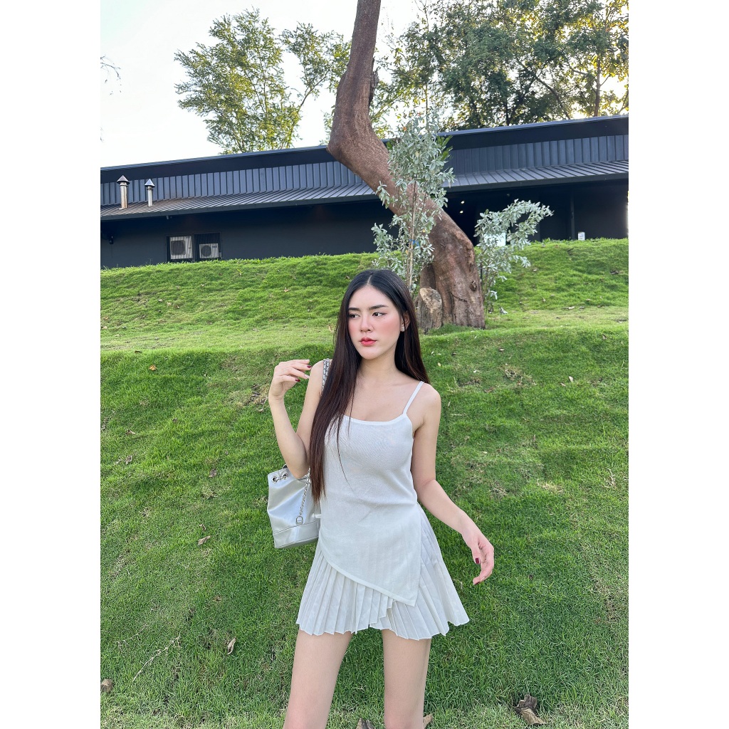 Aurora 🛒พร้อมส่ง🚚เสื้อสายเดี่ยว สีพื้น ไหมพรม สายคล้องไหล่ ผ่าด้านข้างสุดเซ็กซี่ แบบบาง ผ่าข้างมีซับใน ทรงพิเศษ11059 - รูปที่ 4