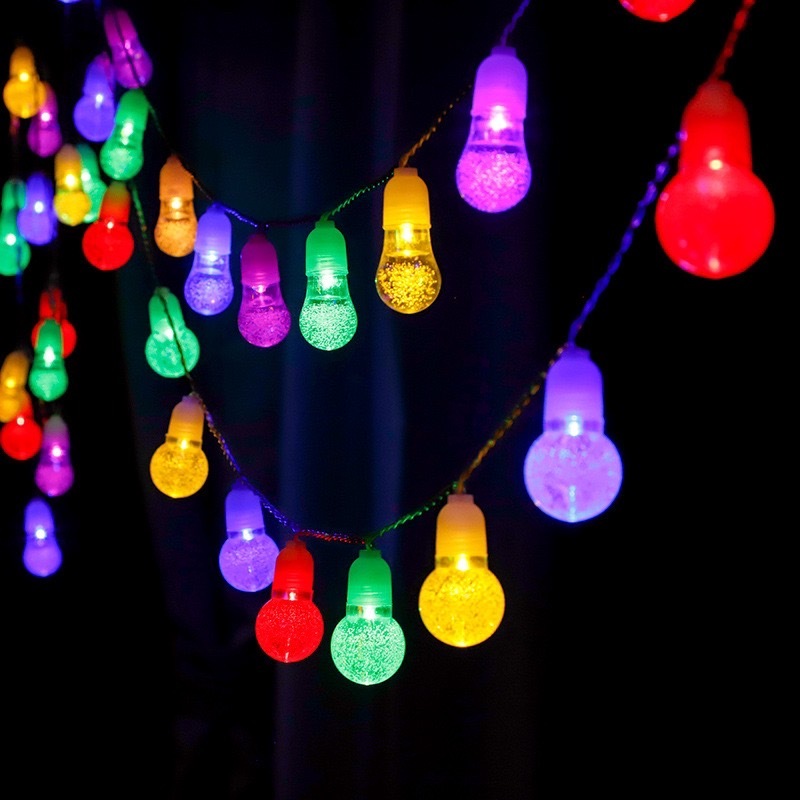 ไฟคริสตัล LED 15 หัวใหญ่ 5 เมตร ไฟลูกบอลประดับ ซุ้มถ่ายภาพ ร้านกาแฟ ลานพักผ่อน และงานตกแต่งบรรยากาศ
