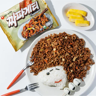 Chapagetti - ชาปาเก็ตตี้ nongshim (บะหมี่กึ่งสำเร็จรูป พร้อมซองเครื่องปรุงรสถั่วดำ)