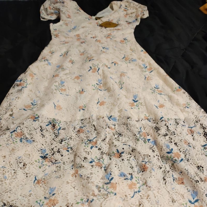 PE Brand เดรสยาวลูกไม้ฉลุทั้งตัว size XL อกได้36-38เอสได้30-32สะโพกฟรีไซค์ยาว52นิ้ววัดจากไหล่