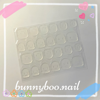 สติ๊กเกอร์แปะเล็บปลอม