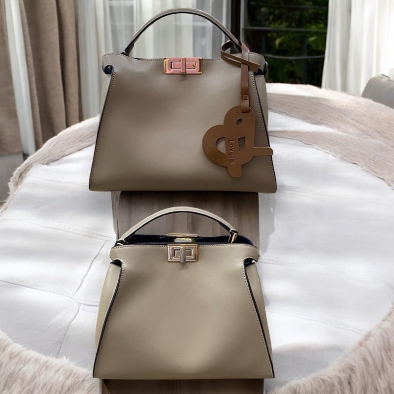 Peekaboo 31cm หนังวัวSwift แบรนด์ Lovera