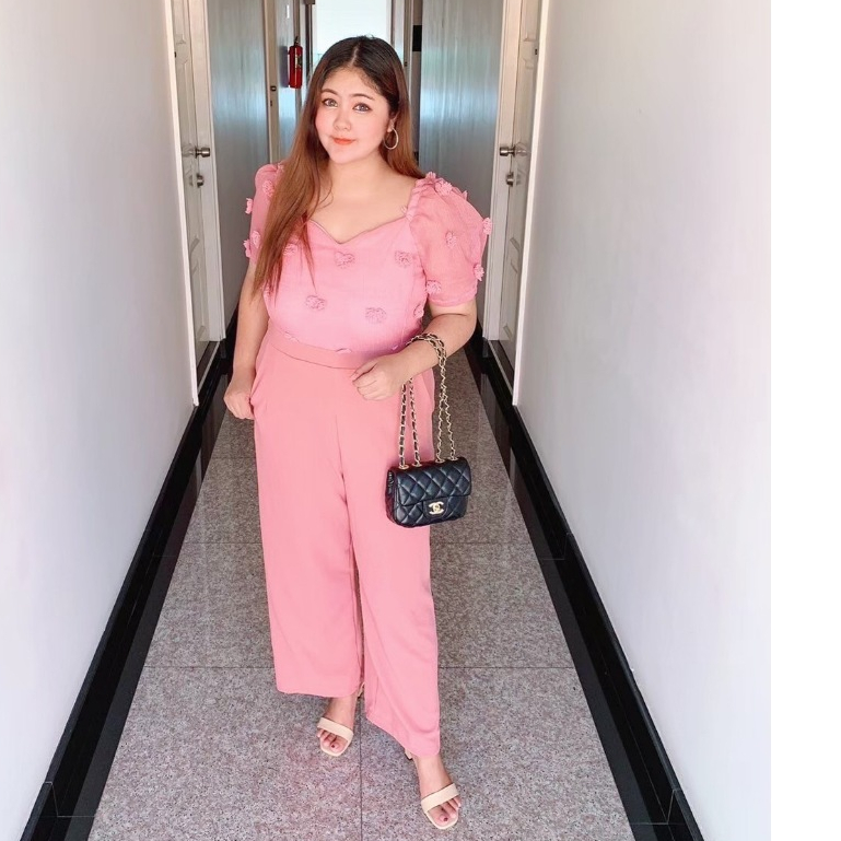 JL03 ชุดจั๊มสูท แฟชั่นผู้หญิงขายาว จั๊มสูทสาวอวบ แฟชั่นสาวอวบ แฟชั่นสาวอวบใส่ออกงาน ชุดจั๊ม ออกงาน