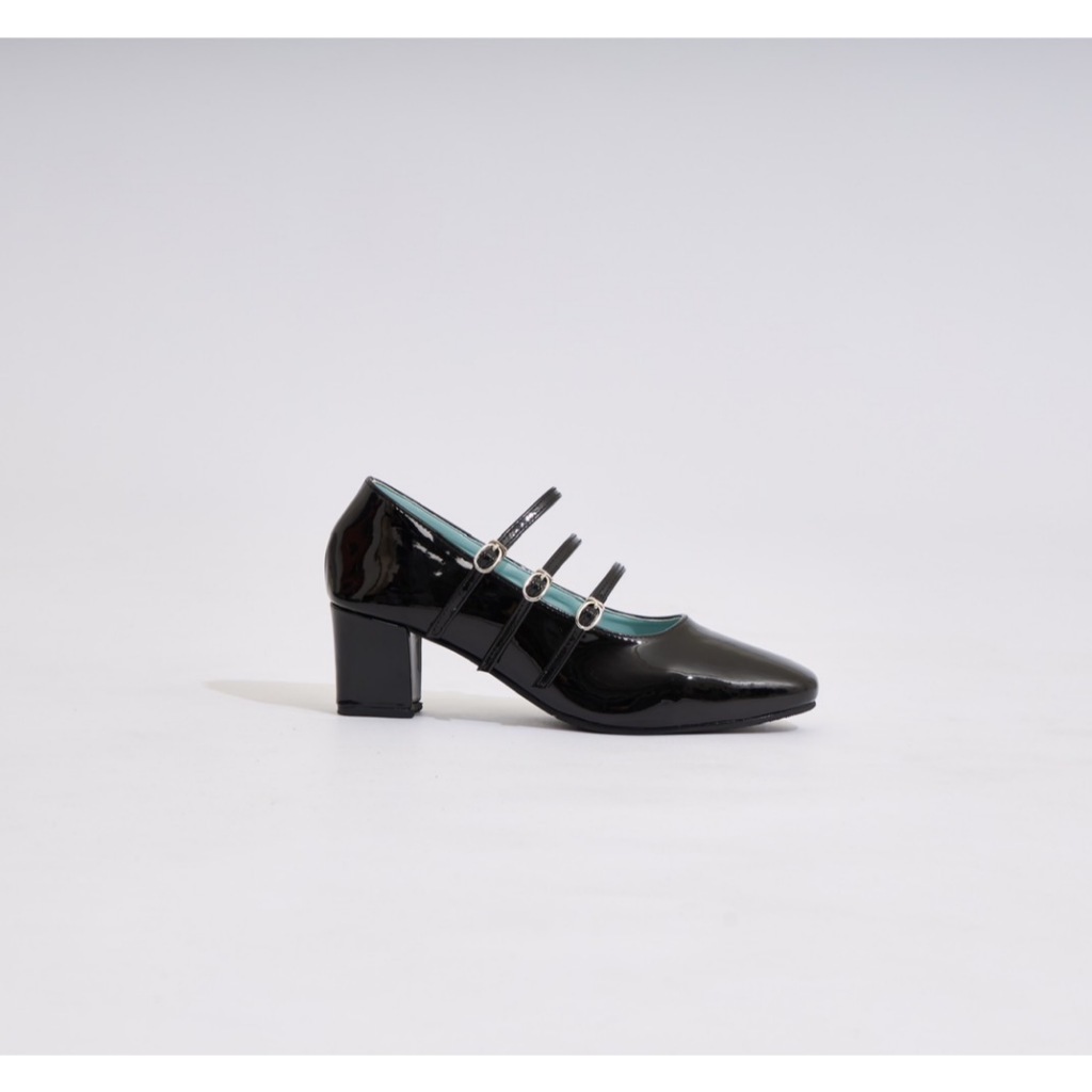 WILA_Shoes รุ่น เบลล่า  รองเท้ารัดส้นสวยๆ