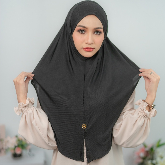 ผ้าคลุมมุสลิม ฮิญาบสวมสำเร็จ ผ่าหน้าทรงหน้าสั้นหลังยาว ผ้าร่องบางเบาใส่สบาย  HM84วาริสมุสลิม