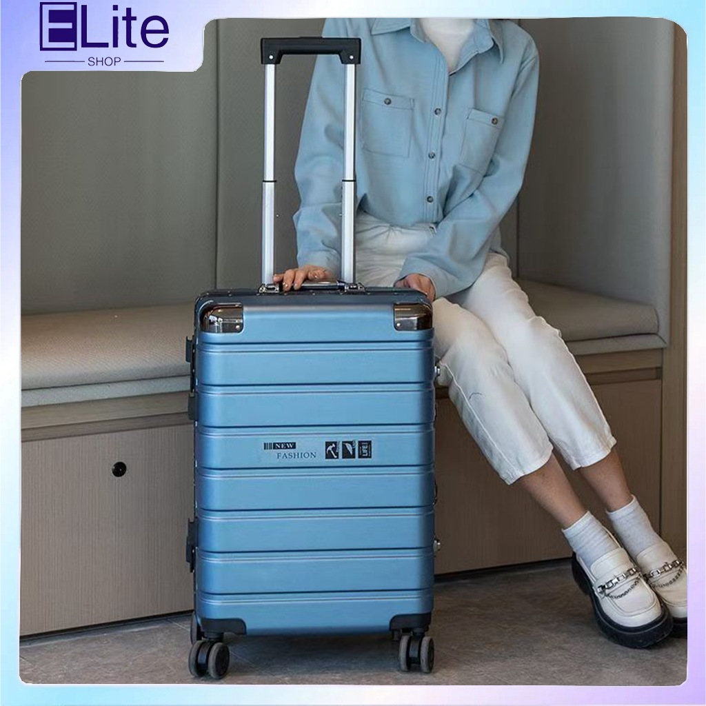 [รับประกัน3ปี] Titanium luggage กระเป๋าเดินทาง โครงอลูมิเนียม โครงอลูมิเนียม มุมกันกระแทก 4 มุม กระเป๋าเดินทางล้อล