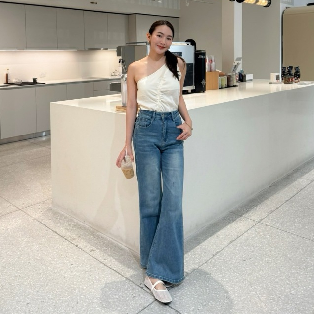 Foxy jeans - ยีนส์ฟอกกลาง ผสมผ้ายืด herr.his