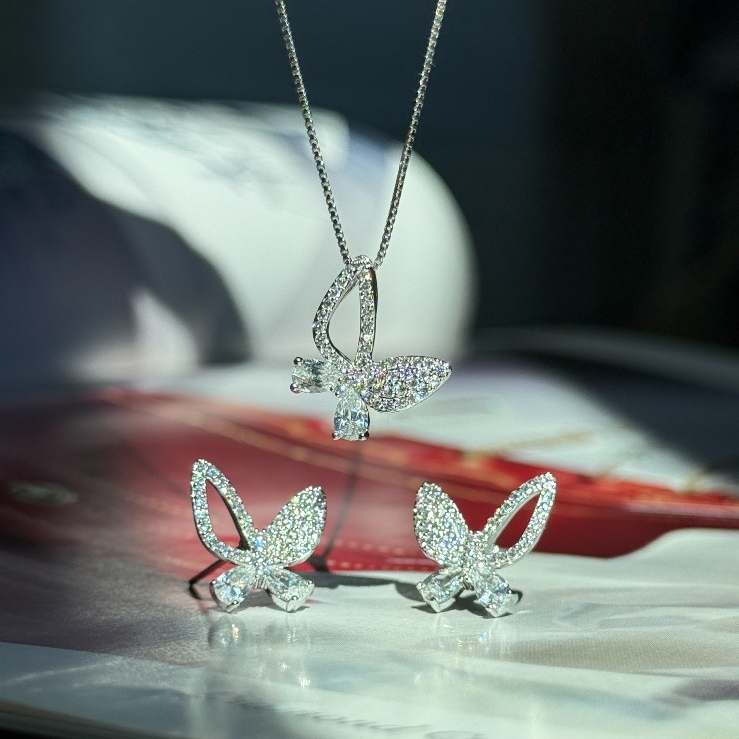 Kind Jewelry เซตสร้อยจี้+ต่างหู Butterfly bloom set