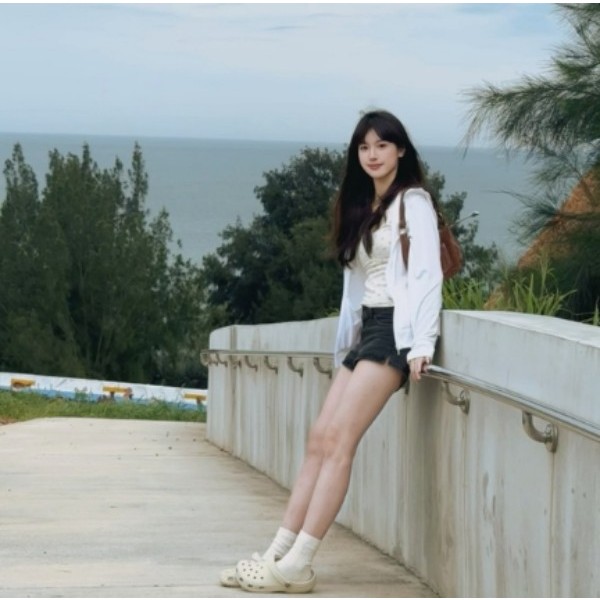 ⚡จัดส่งทันเวลา⚡รองเท้า crocs แท้ Classic clog Sandals EVA classics 2cm รองเท้าแตะ