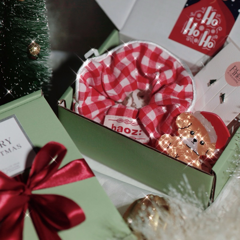 ChristmasColl’ เซ็ตของขวัญคริสมาสต์ กิ๊บหนีบผม+ต่างหู+ยาฃมัดผม