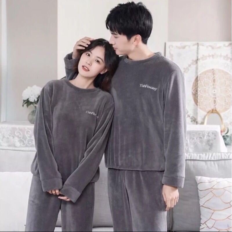 ชุดเซ็ทเสื้อกางเกงขายาวขนนาโนนุ่มๆใส่ได้ทั้งหญิงและชาย