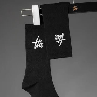 URTHE - ถุงเท้า เเพ็ค 3 คู่ 200 ปักโลโก้ รุ่น THE SOCKS 3 PACK