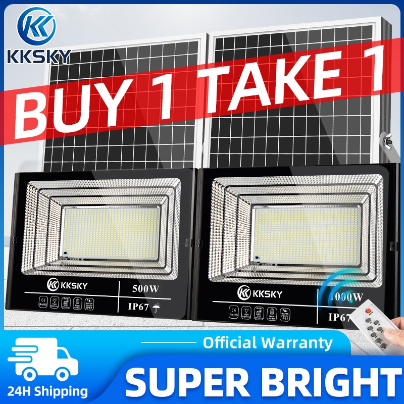 KKSKY ไฟโซล่าเซลล์ ซื้อ 1 แถม 1 โซล่าเซลล์ 1000w solar light กันน้ำ กันฟ้าผ่า แสงสีขาว พร้อมรีโมท