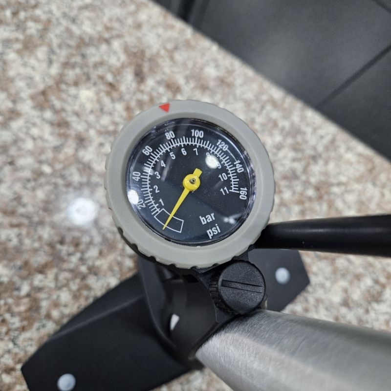 สูบลมตั้งพื้น Giyo รุ่น GF-31P งานไต้หวัน แรงดัน 160 psi - รูปที่ 2