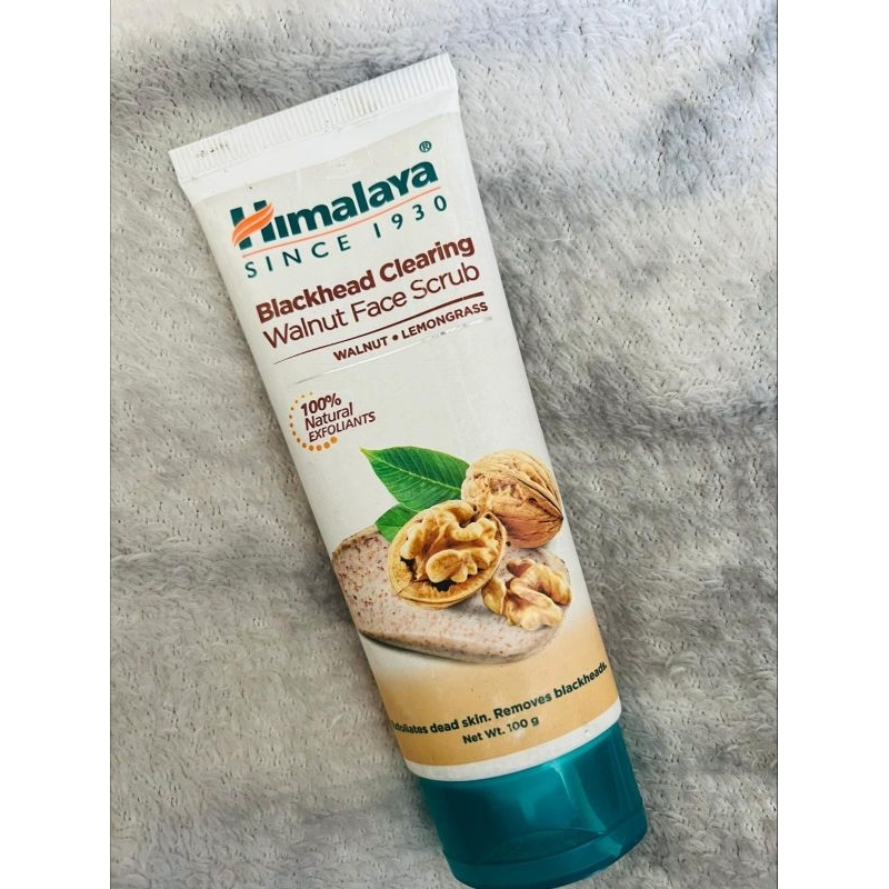 สครับขัดหน้าวอลนัทเคลียร์สิวหัวดำ 100มล. Himalaya blackheads walnut scrub