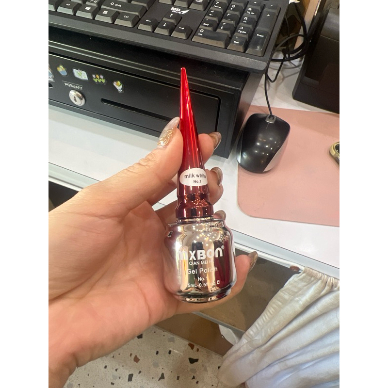 สี mxbon สีขาวนม สีแดง สีแดง