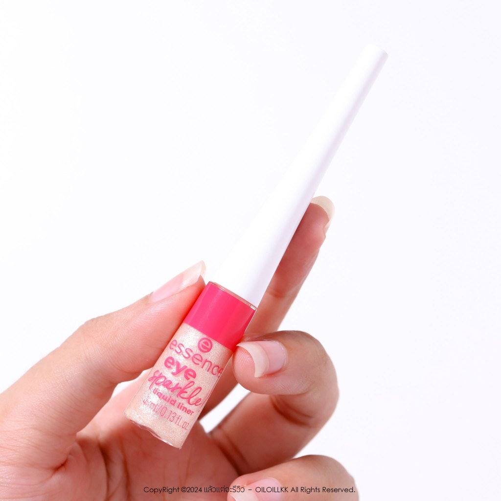 essence آيلاينر سائل Eye Sparkle ‏01 — صورة 2