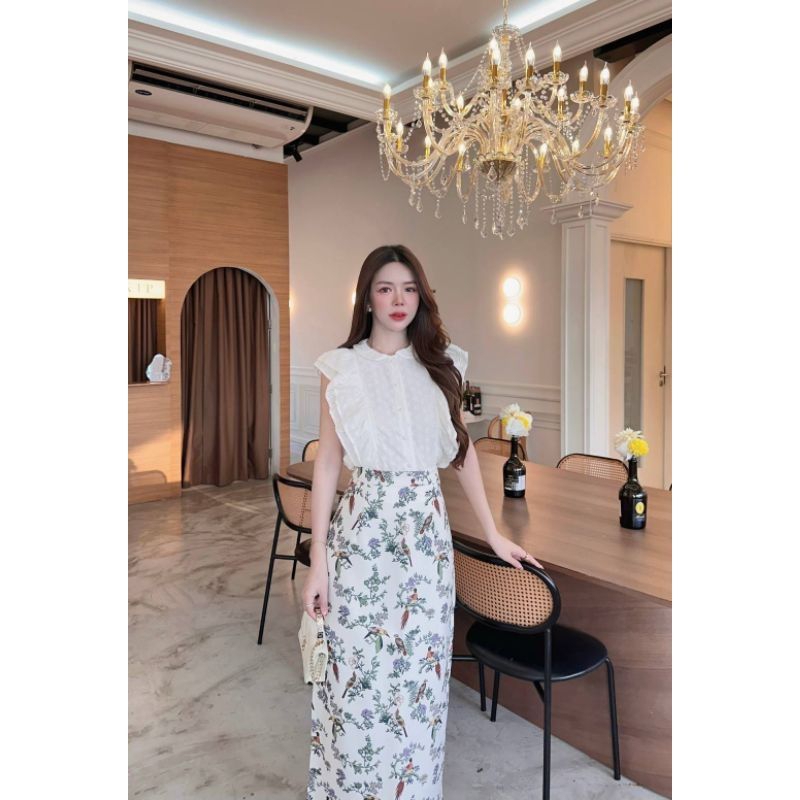 (2xl) พร้อมส่ง ชุดเซท2ชิ้น เสื้อลูกไม้สีขาวกับกระโปรงยาวลายนกกิ่งไม้ งานป้าย NT Princess แท้มือ1ป้ายห้อย