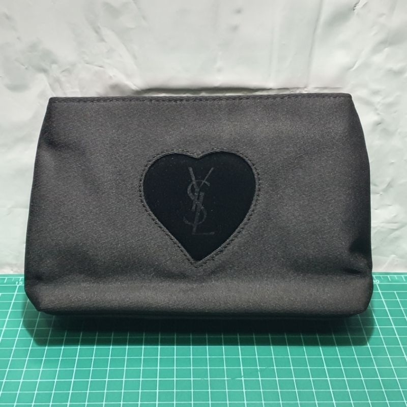 YSL Yves Saint Laurent Make Up Bags Black Heart กระเป๋าจัดระเบียบ⚠️สินค้ามือสอง⚠️รบกวนอ่านก่อนนะคะ🙏🙏