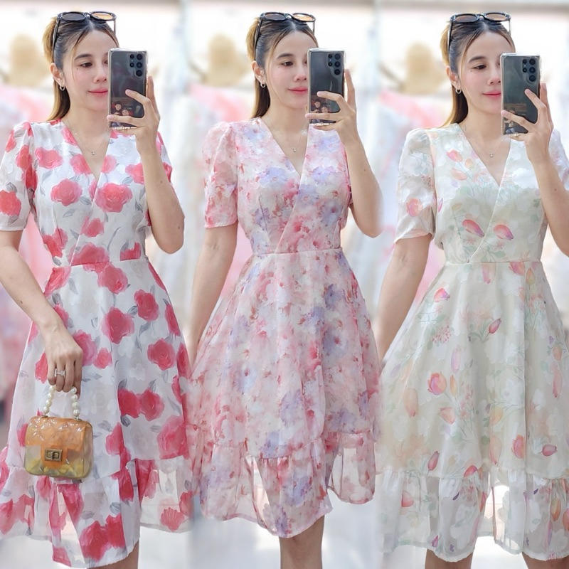 Recommend เดรสสั้นคอวีผ้าชีฟองออแกนดี้ปักลายดอกไม้ลายผ้าสวยผู้ดีมาก#Maisie Shop