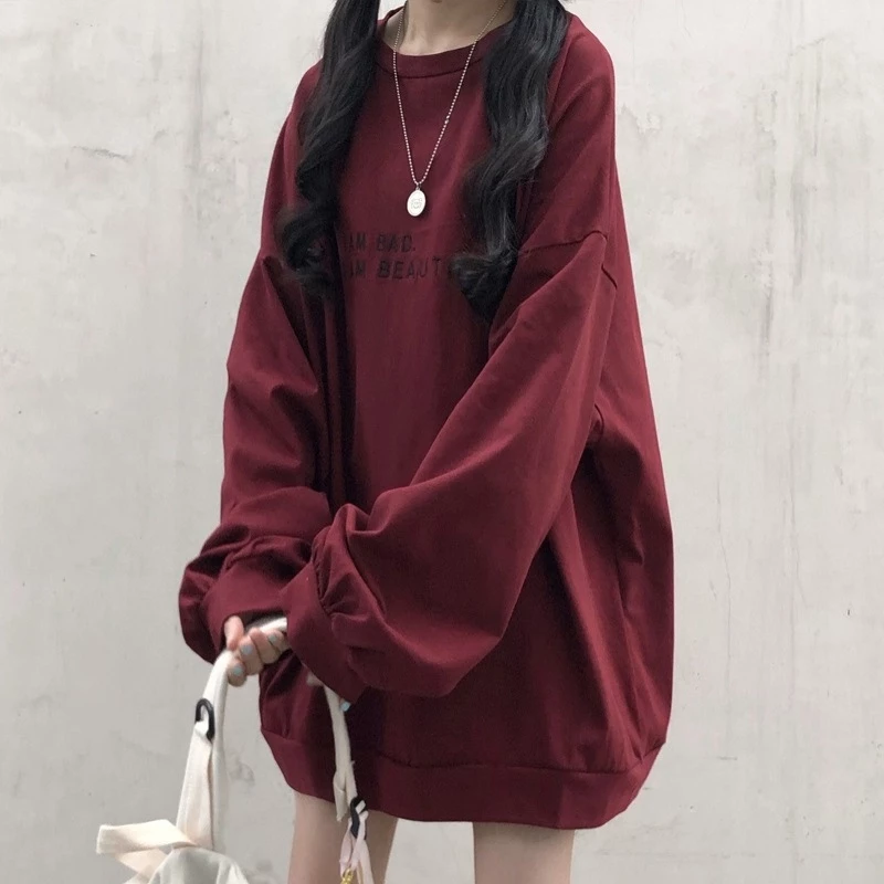 LHSunday น้องใหม่ เสื้อแขนยาวแฟชั่น ดีเทลสกรีนอักษรสุดน่ารัก ดำหรือแดงก็คือเริ่ด แมทช์ง่ายทั้ง2 สี ซื้อเลยค่ะ ห้ามพลาด