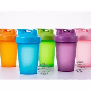 แถมฟรีแก้วคละสี เมื่อซื้อ Soy Protien