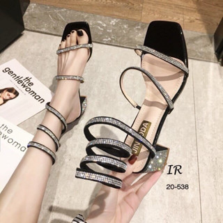 อยู่ไทยส่งไว/ขนาดปกติ/สูง2.5นิ้ว/รองเท้าพันขาส้นสูงประดับพชร…