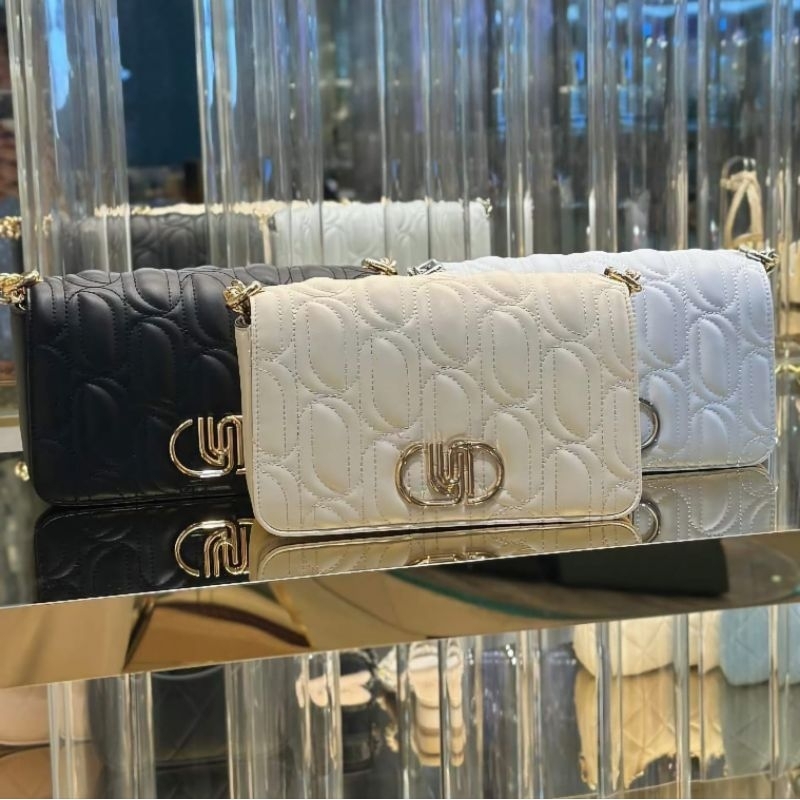 พร้อมส่ง 𝐋𝐘𝐍 MOON Infinite CROSSBODY M กระเป๋าทรงพอช-สะพายข้าง​