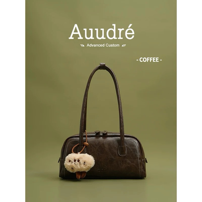 (Pre order) กระเป๋าหนังแบรนด์ Auudre‘ รุ่น Chubby bag