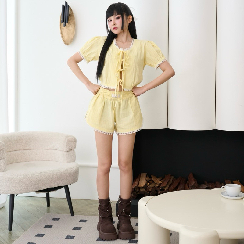 Moonrise Set (พร้อมส่ง) Yellow/Black ชุดเซ็ตผูกโบว์ขอบลูกไม้
