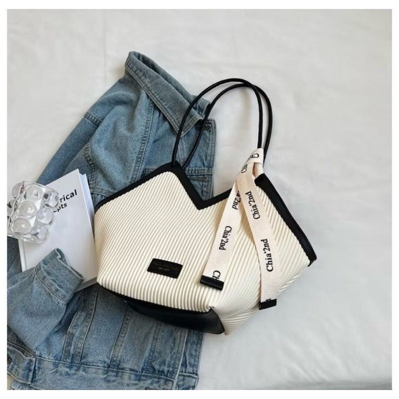 J002 พร้อมจัดส่ง กระเป๋าสะพายไหล่ ทรงโท้ท ขนาดใหญ่ จุของได้เยอะ หรูหรา สําหรับผู้หญิง
