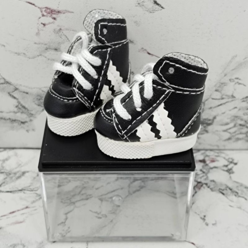 รองเท้า labubu 17 cm. สินค้าพร้อมส่งในไทย