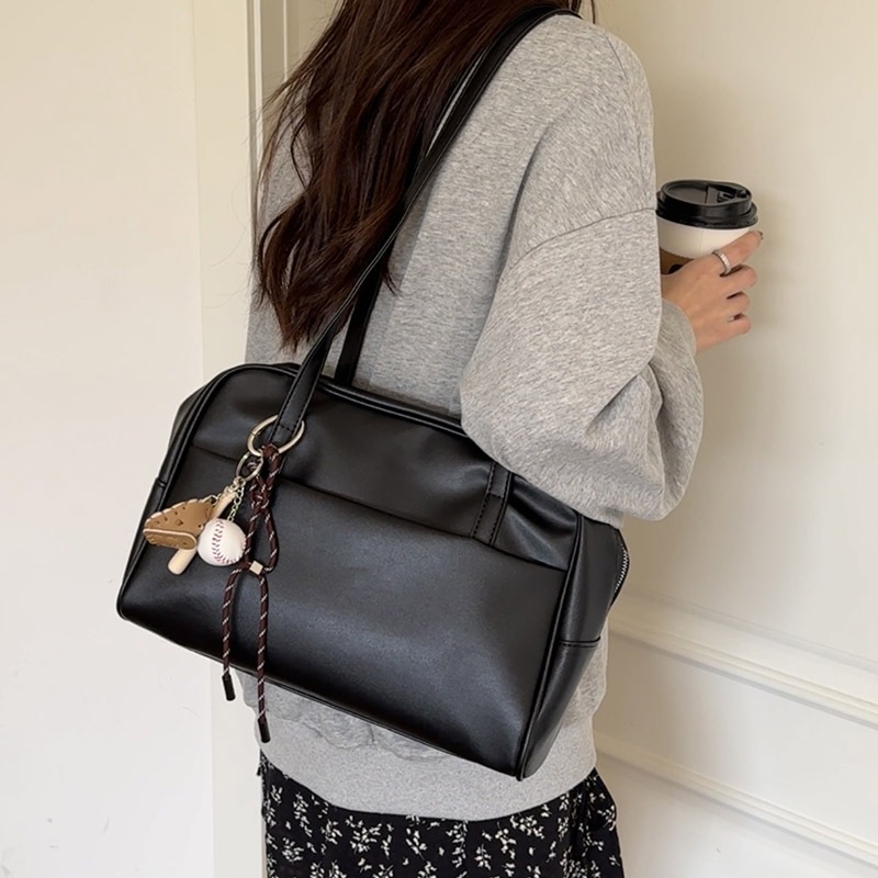 P339 ส่งจาก🇹🇭 กระเป๋าสะพายไหล่ (ไม่มีพวงกุญแจ) ทรงกระเป๋านักเรียนญี่ปุ่น ใส่A4 ได้  ขนาด 12 นิ้ว