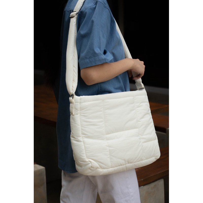 WHITE fluffy bag collection