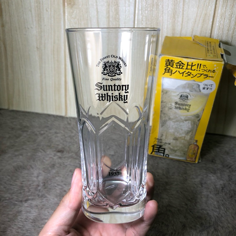 แก้วเหล้า Suntory Whisky