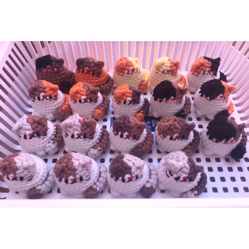 ตุ๊กตาถักไหมพรมโครเชต์ แมว 🐱🐾 | พวงกุญแจไหมพรม