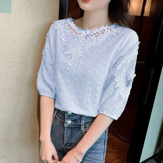 Monday2020 าเข้าใหม่ เสื้อผ้าแฟชั่นสำหรับคุณผู้หญิง งานดีเทลสวยสวมง่าย ใส่สบาย ผ้าไม่บาง งานแขนสามส่วน แต่งลายลูกไม้สวยๆ