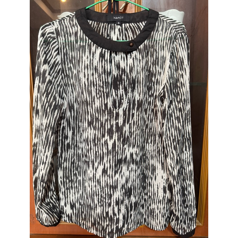 เสื้อเชิ้ตใส่ทำงาน ยี่ห้อ xact ของแท้ มือ2