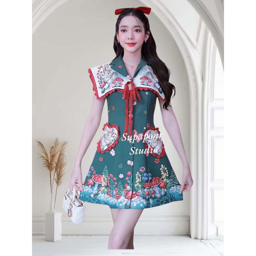 BLT BRAND BS135 การันตีเสื้อผ้าแบรนด์แท้ ชุดเดรสสูทสีเขียวปกกระต่ายพิมพ์ลาย คริสต์มาส น่ารักๆ ใส่ไปเที่ยว