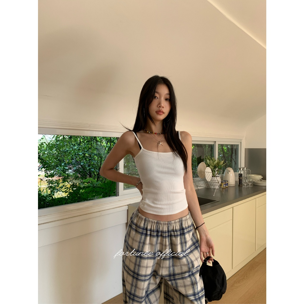 ❣Fortunee ❣ เสื้อสายเดี่ยวพื้นสีเรียบ 4สี สำหรับฤดูใบไม้ผลิตและฤดูร้อน แมตช์ง่าย ใส่เป็นเสื้อซับในหรือเสื้อเดี่ยว