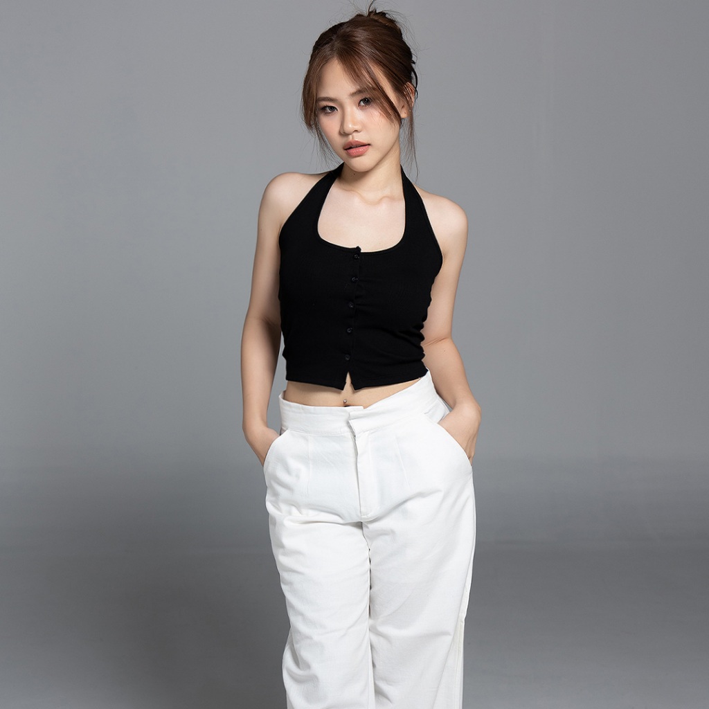 B&B CLOTHING - Clasper Crop เสื้อครอปคล้องคอ โชว์หลัง